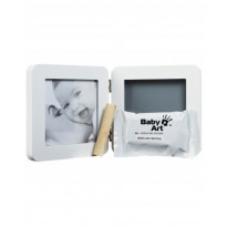 Cornice bianca e grigia